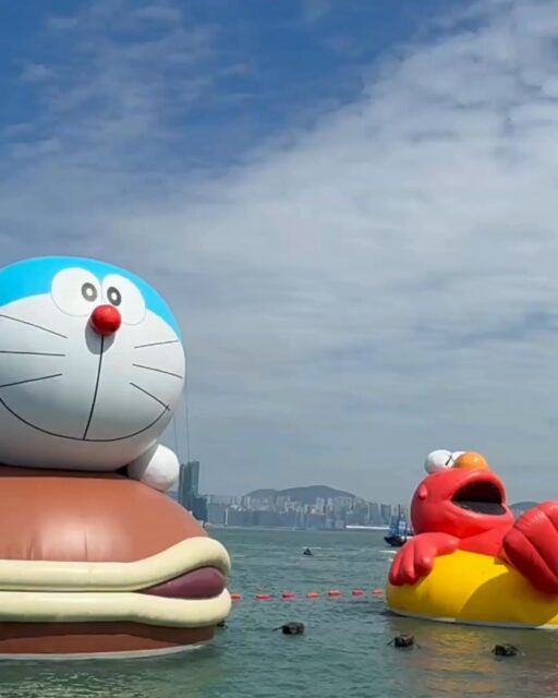 🌊✨世界初のウォーターパレードがこの秋、ビクトリア・ハーバーに登場！ 

📍10月25日：巨大インフレータブル彫刻が海上デビュー！ 
📍11月1日：ドリーム・フリートがビクトリア・ハーバーを巡航！ 

さらに、10/25〜11/1はセントラル＆ウェスタン・プロムナードで 
ウォーターパレード・マーケットも開催🎪 
アート、音楽、インタラクティブ体験が盛りだくさん！ 

#HongKong #香港 #MyHongKong #迷香港 #香港ライフ 
#VictoriaHarbour #WaterParade #AllRightsReserved #アートイベント #香港イベント #インスタ映えスポット #香港旅行 #秋の香港 #ドリームフリート #インフレータブルアート #セントラルプロムナード #文化とエンタメの融合